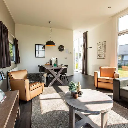 Chalet Comfortable, Light With Dishwasher, On A In The Achterhoek Lichtenvoorde